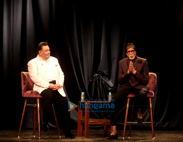 amitabh bachchan and rishi kapoor snapped in conversation 3