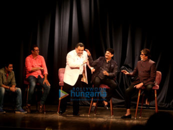 Amitabh Bachchan and Rishi Kapoor snapped in conversation