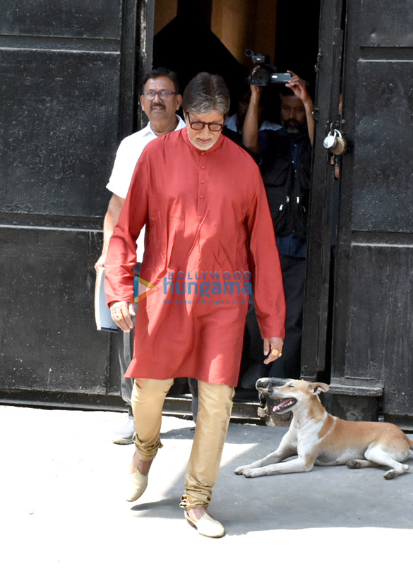 amitabh bachchan spotted during a photo shoot for kalyan jewellers 3