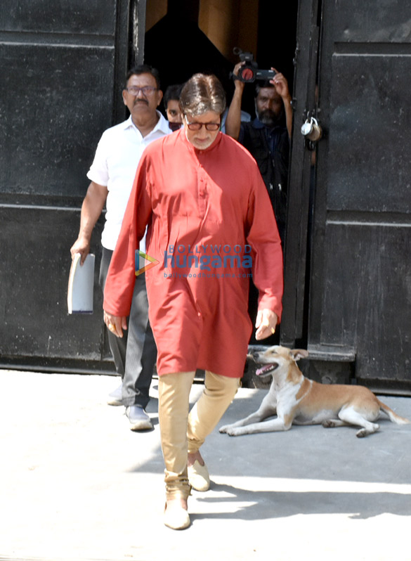 amitabh bachchan spotted during a photo shoot for kalyan jewellers 5