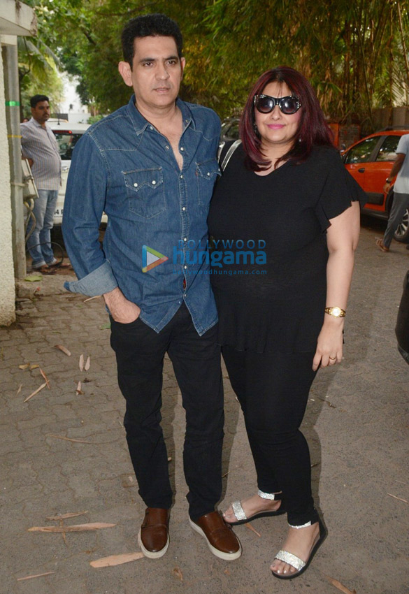 anil kapoor and others attend the special screening of blackmail at sunny super sound 04