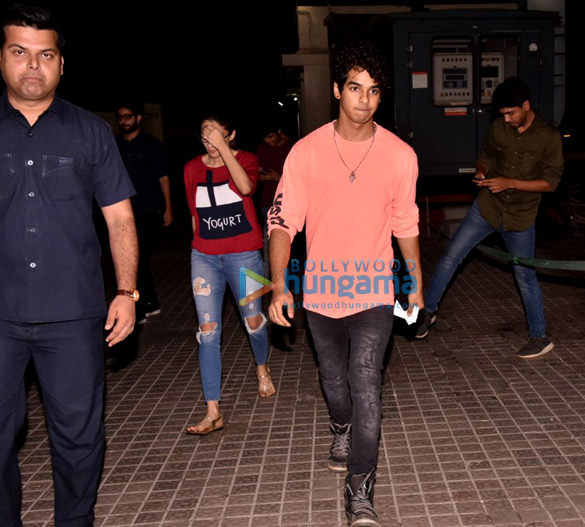 boney kapoor khushi kapoor and ishaan khatter snapped post a movie screening 5