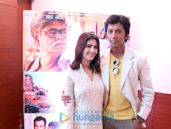 Cast of the Angrezi Mein Kehte Hain launch the trailer of the film