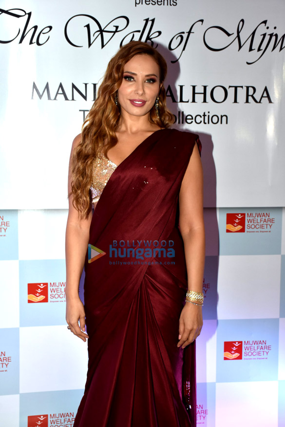 celebs attend manish malhotras show the walk of mijwan 5 2