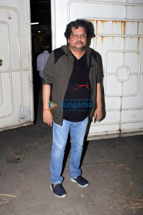 celebs snapped at the special screening of blackmail at sunny super sound in juhu 6