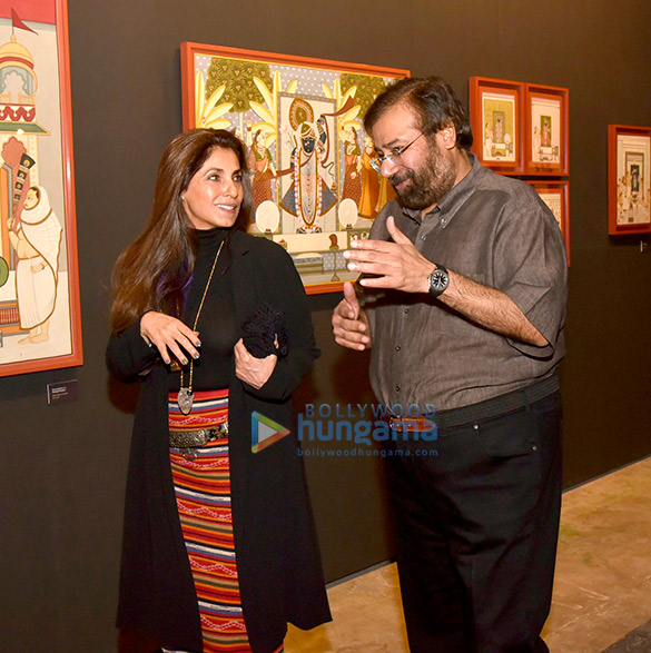 dimple kapadia graces at pichvai exhibition curated by pooja singhal 2