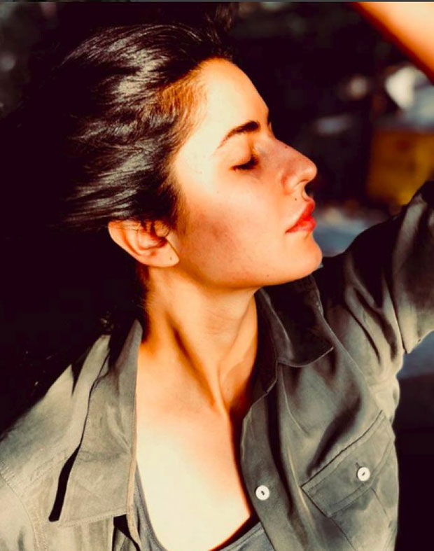 Golden girl Katrina Kaif on the sets of Zero will make you super curious about the film (view pics) Golden girl Katrina Kaif on the sets of Zero will make you super curious about the film (view pics)