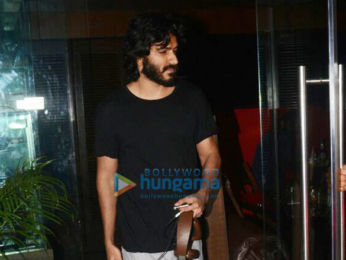 Harshvardhan Kapoor and Aalia Bedi snapped at Silver Beach Cafe in Juhu