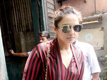 Huma Qureshi snapped at Pali Village Cafe in Bandra