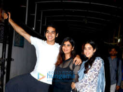 Janhvi Kapoor and Ishaan Khatter spotted after wrap up of Dhadak in Bandra