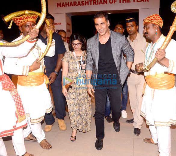 kareena kapoor khan and akshay kumar attends the lokmat maharashtrian of the year awards 2018 01