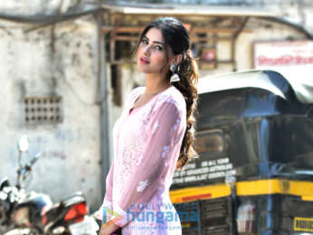 Karishma Sharma snapped visiting Smile Foundation (2)