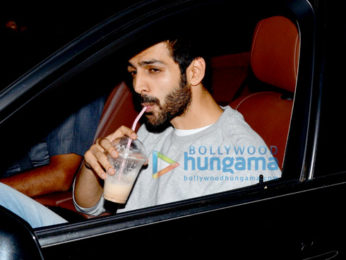 Kartik Aaryan snapped outside the gym