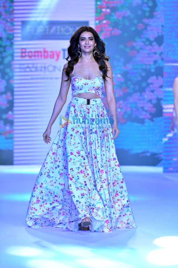 kiara advani anita hassanandani and others walks the ramp at the bombay times fashion week3 1