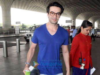 Kunal Khemu, Soha Ali Khan and others snapped at the airport