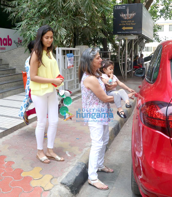 mira rajput snapped with misha and her grandmother at a play school in bandra 2