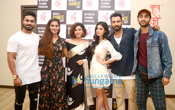 mouni roy and others attend shakti mohans nritya shakti celebrations for world dance day 1
