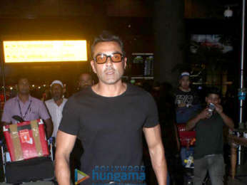 Race 3 team back to home