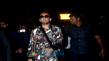 Ranveer Singh, Urvashi Rautela and others snapped at the airport