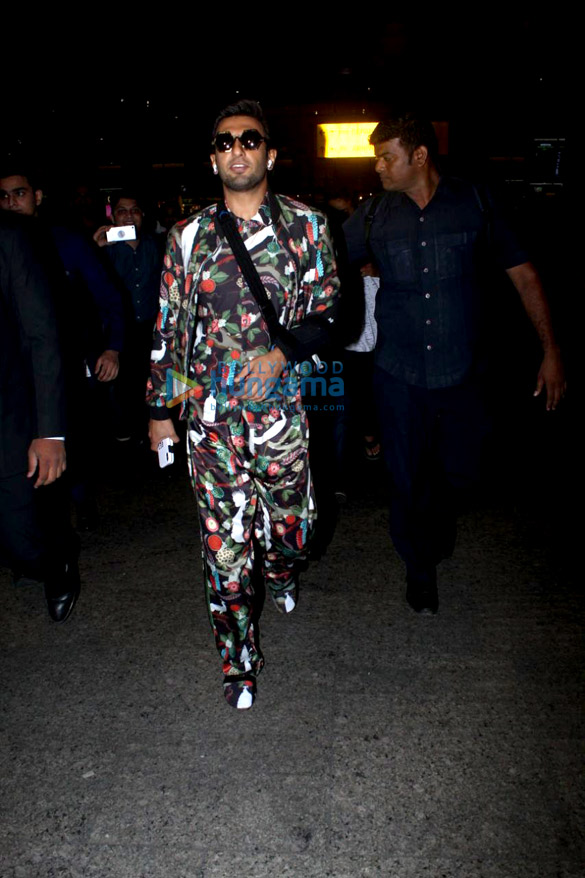 ranveer singh and urvashi rautela snapped at the airport 1