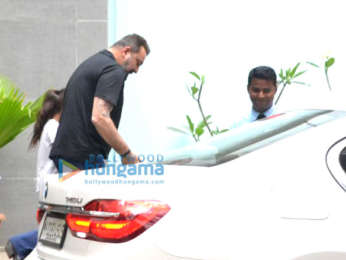 Sanjay Dutt and kids spotted at Hinduja Hospital in Bandra