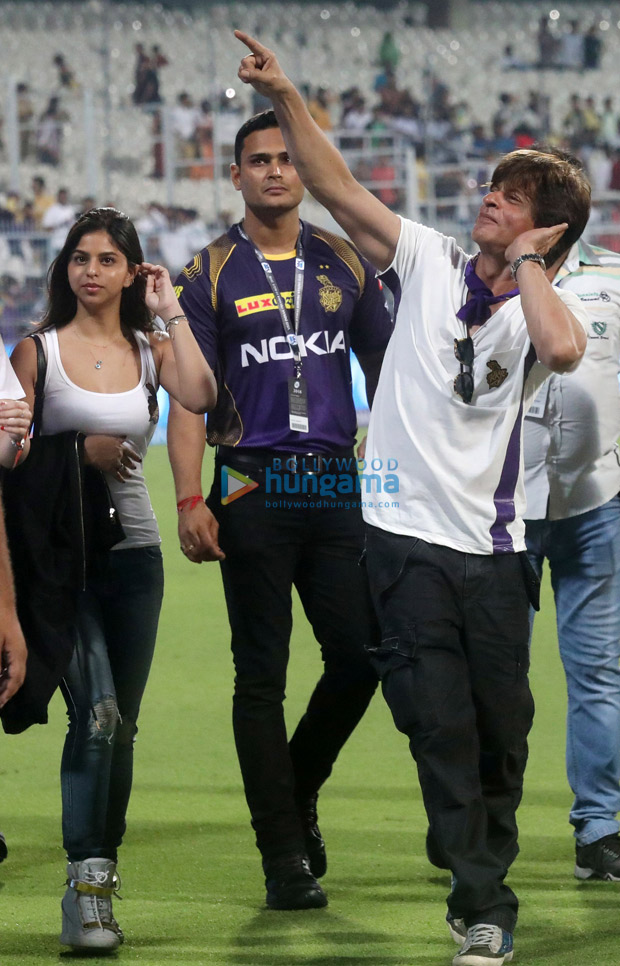 Shah Rukh Khan and Suhana spread the IPL cheer at Eden Gardens, look stunning as always (see HQ pictures)