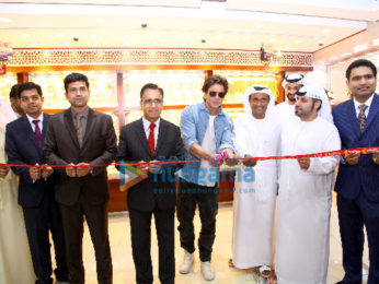 Shah Rukh Khan snapped in Dubai