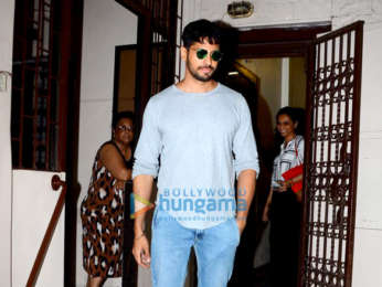 Sidharth Malhotra spotted at the dubbing studio in Bandra
