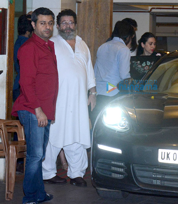 soha ali khan and kunal khemu spotted at kareena kapoor khans house in bandra 7
