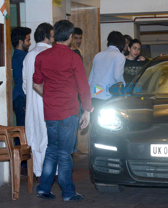 soha ali khan and kunal khemu spotted at kareena kapoor khans house in bandra 9