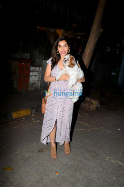 Sophie Choudry spotted at a cafe in Bandra