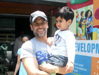 Tusshar Kapoor snapped with his son at play school