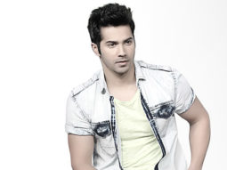Varun Dhawan’s fangirl camps outside his home for two days just to meet him!