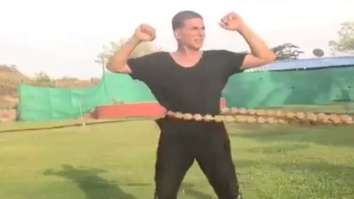 WATCH: Akshay Kumar shows how to beat the summer heat with some intense core training
