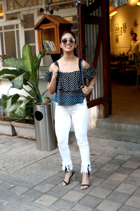 yami gautam and soundarya sharma spotted at the fable cafe in juhu 5