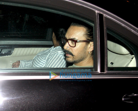 aamir khan spotted at his mothers house in bandra 4 2