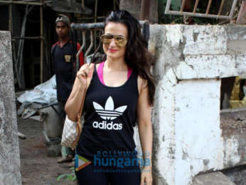 Alia Bhatt and Ameesha Patel spotted at Kromakay salon in Juhu