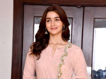Alia Bhatt and Vicky Kaushal snapped promoting Raazi