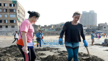 Anusha Dandekar and Saiyami Kher join the drive to clean Mumbai’s Versova Beach