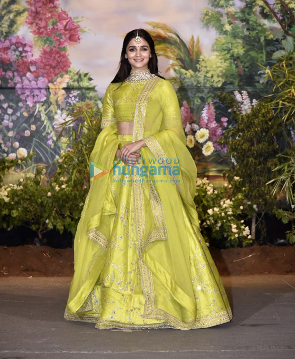celebs grace sonam kapoor and anand ahujas wedding reception 25