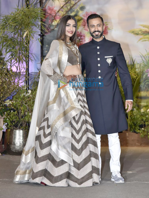 Sonam Kapoor – Anand Ahuja reception LIVE updates: The newlyweds make an adorable pair as they make stylish entry