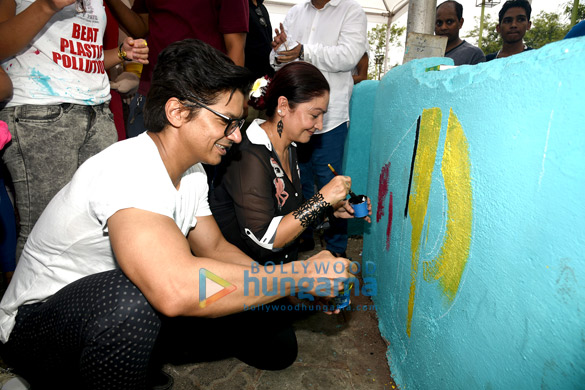 celebs grace at bhamla foundations at beatplasticpollution campaign 10