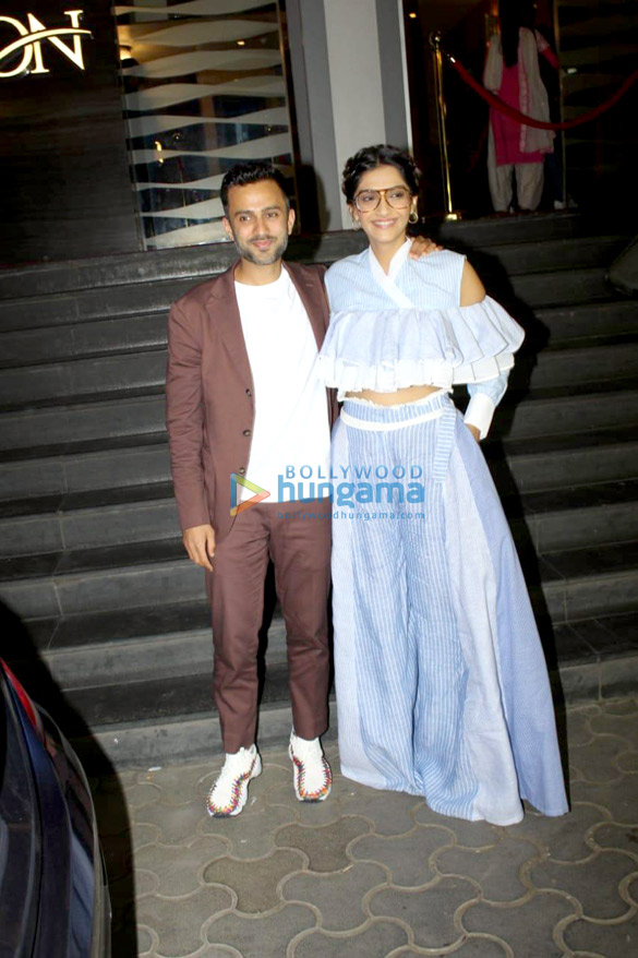 celebs grace the special screening veere di wedding 11