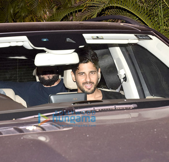 celebs spotted at shweta bachchans home 2