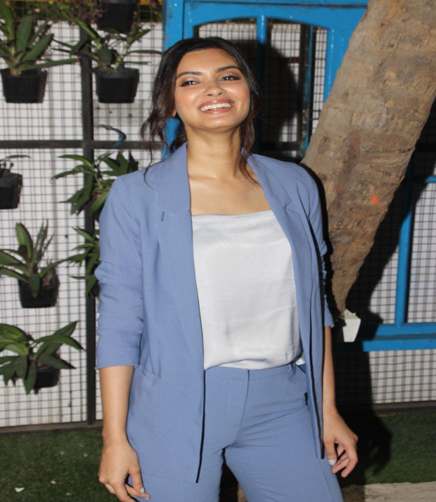 Diana Penty flaunts minimal makeup and pulled back hairdo