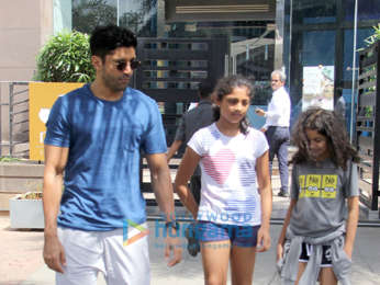 Farhan Akhtar snapped with his children at Yauatcha in BKC