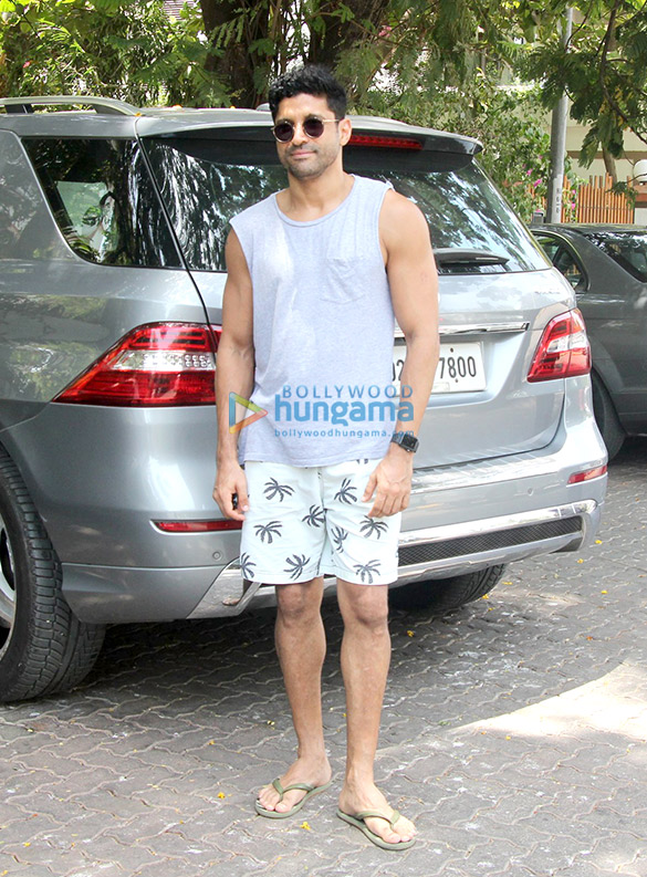 Farhan Akhtar spotted at Otters Club in Bandra Farhan Akhtar spotted at Otters Club in Bandra