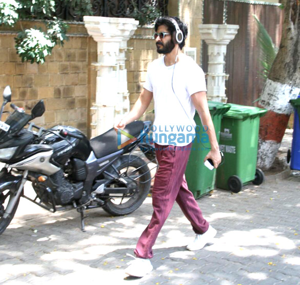 harshvardhan kapoor and rhea kapoor snapped in mumbai 10