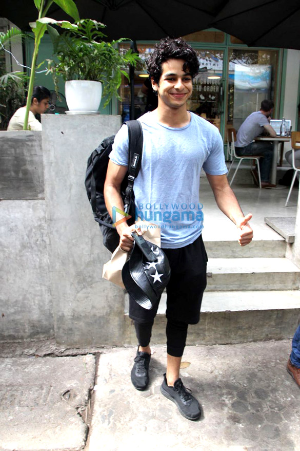 ishaan khatter snapped at kitchen garden 6