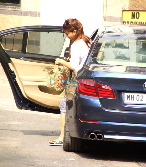 jacquline fernandez snapped in bandra 4